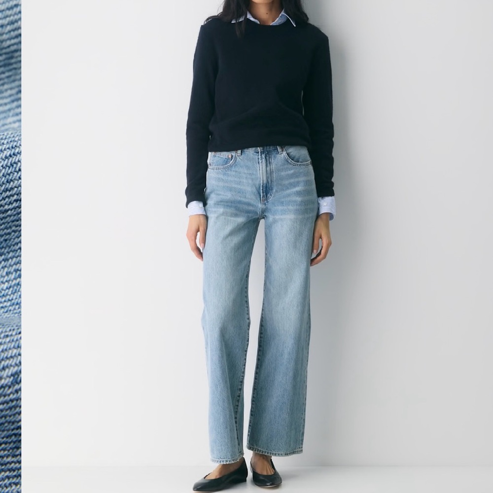 Aritzia Denim Forum Light Wash Farrah Hi-Rise Wide Leg Jeans